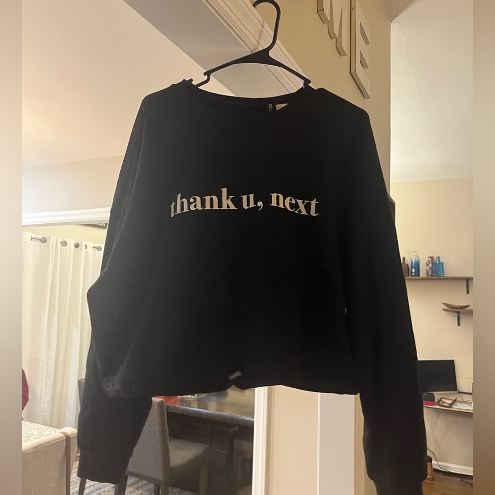 Black Ariana Grande “Thank u, next” Cropped Sweatshirt